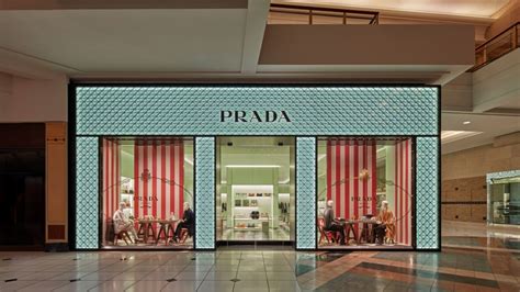 prada store somerset